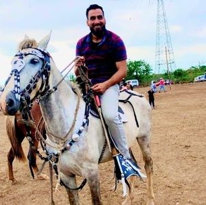 Meet your Posher, Diego